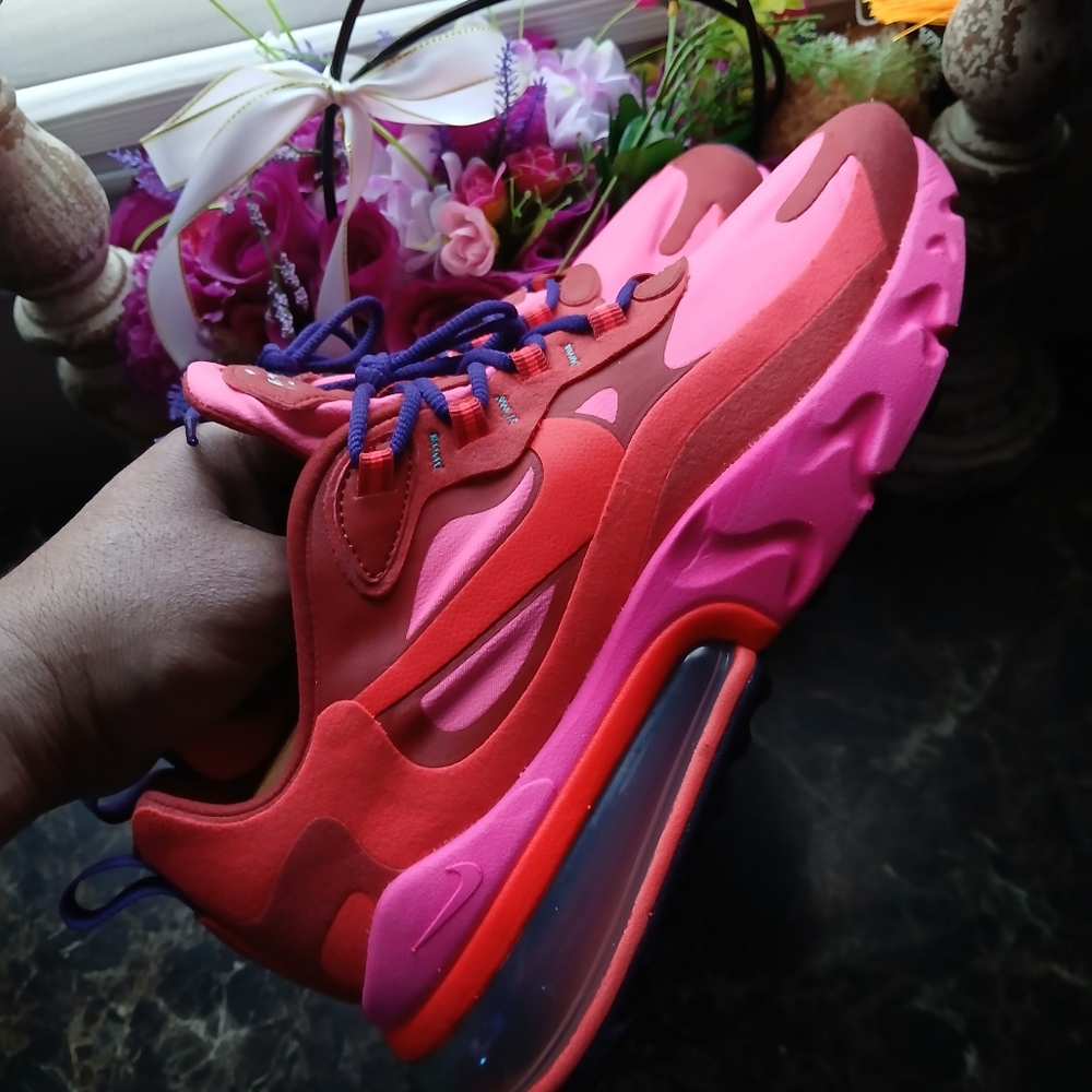 Nike Air Max 270 React Streetwear/Lifestyle Athletic Shoes Size 7 Women - Picture 12 of 15